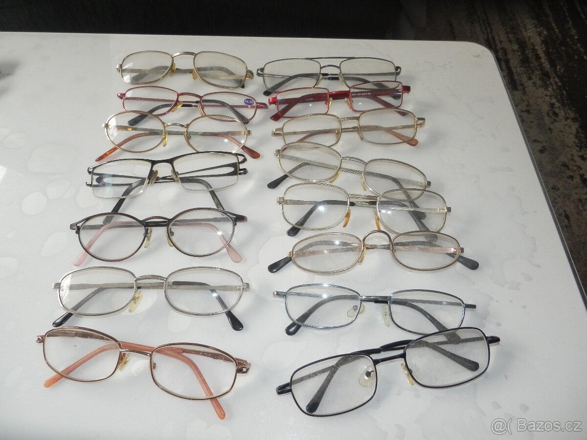 sbírka retro brýlí - přes 42ks - 2
