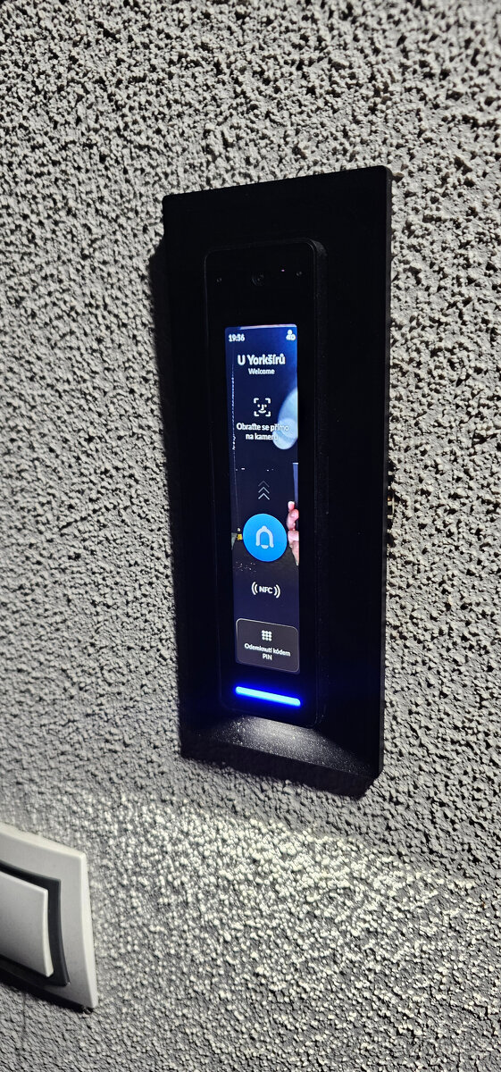 UniFi Access G3 Reader Pro černá - 2