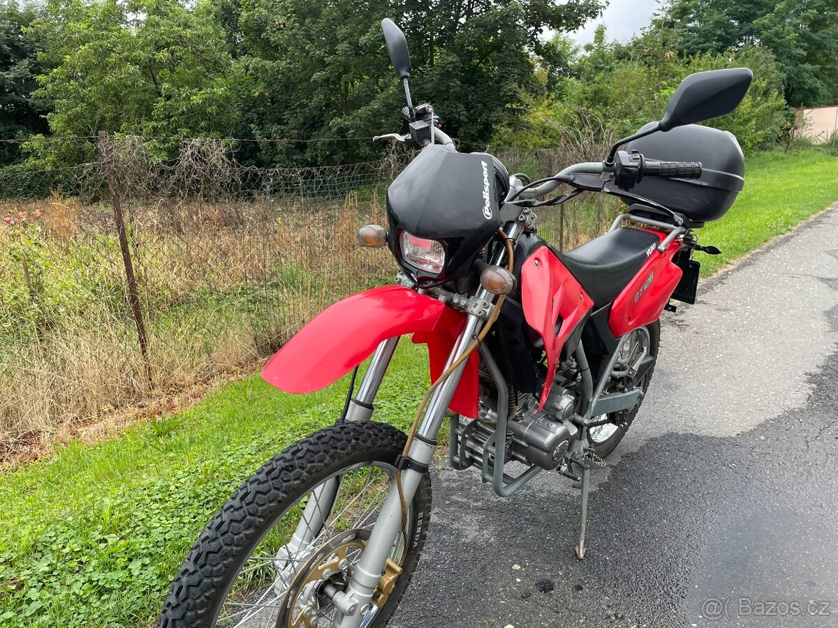 YUKI ST 125 TR