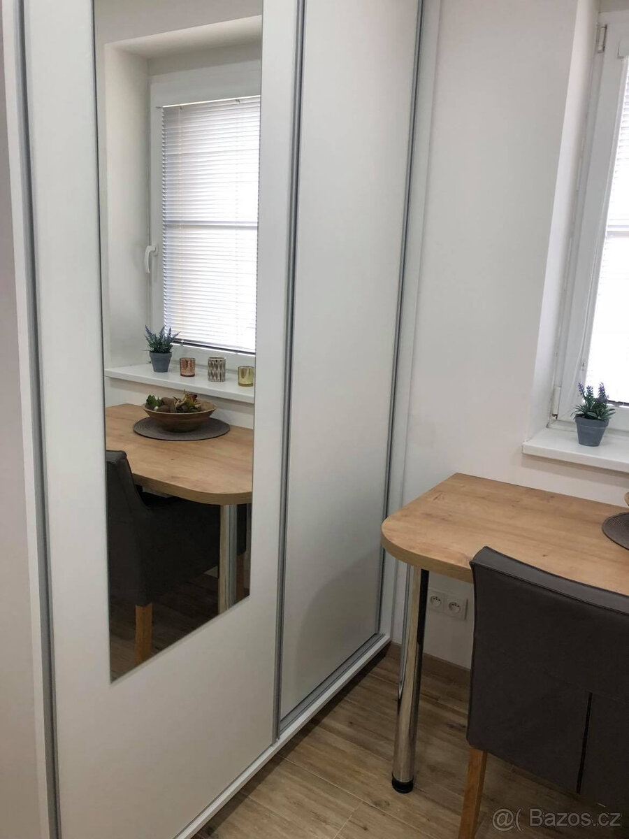 PRONÁJEM BYTU 1+KK, ULICE VEJVANOVSKÁ, ZLÍN - 2