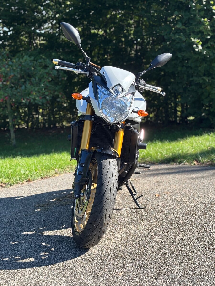 Yamaha FZ8 N - Původ ČR - 2
