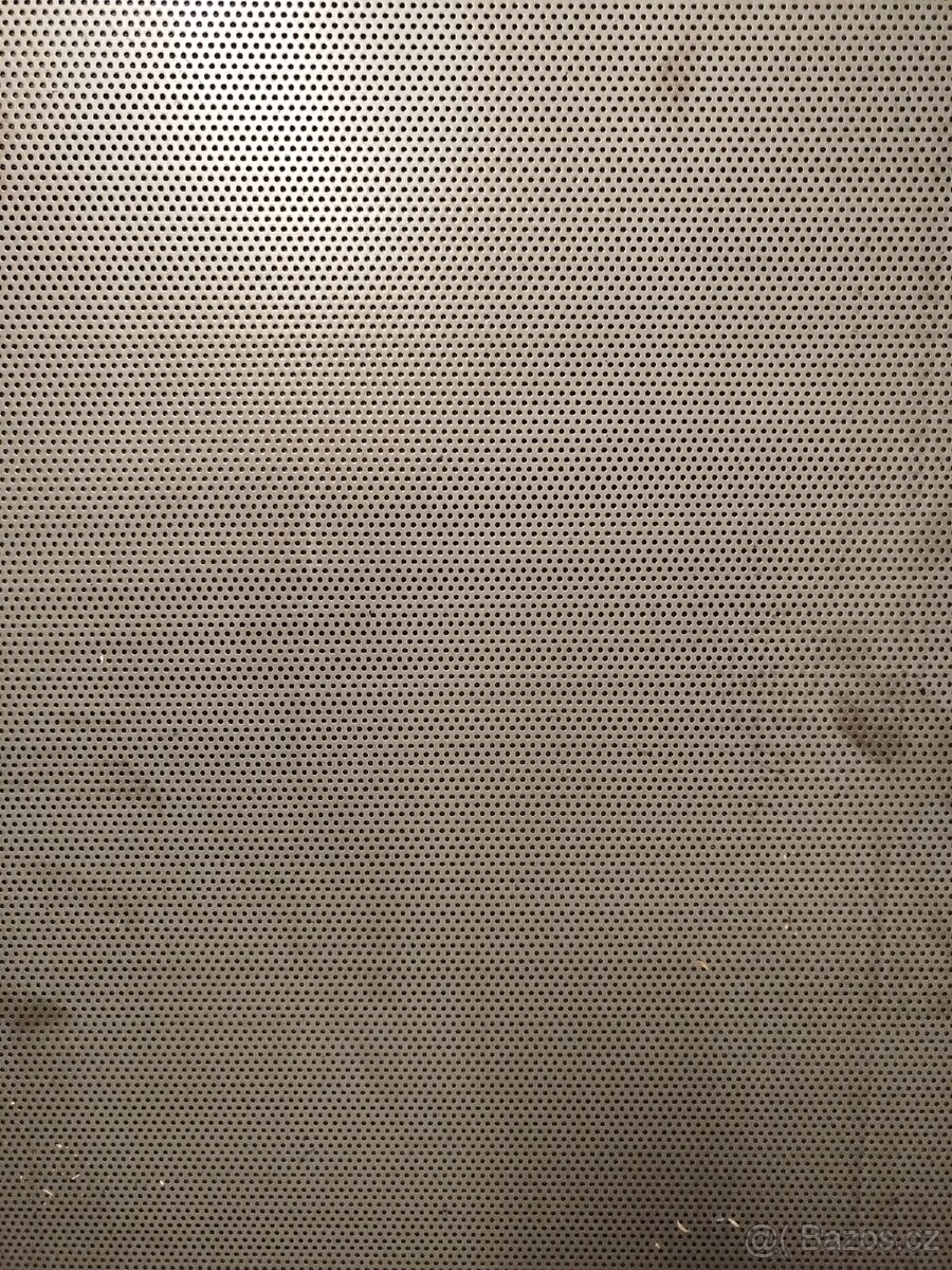 Nerezový děrovaný plech - 2
