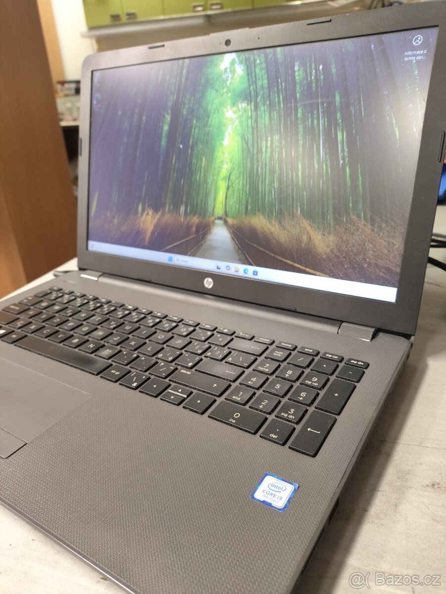 Výkonný notebook HP - 2