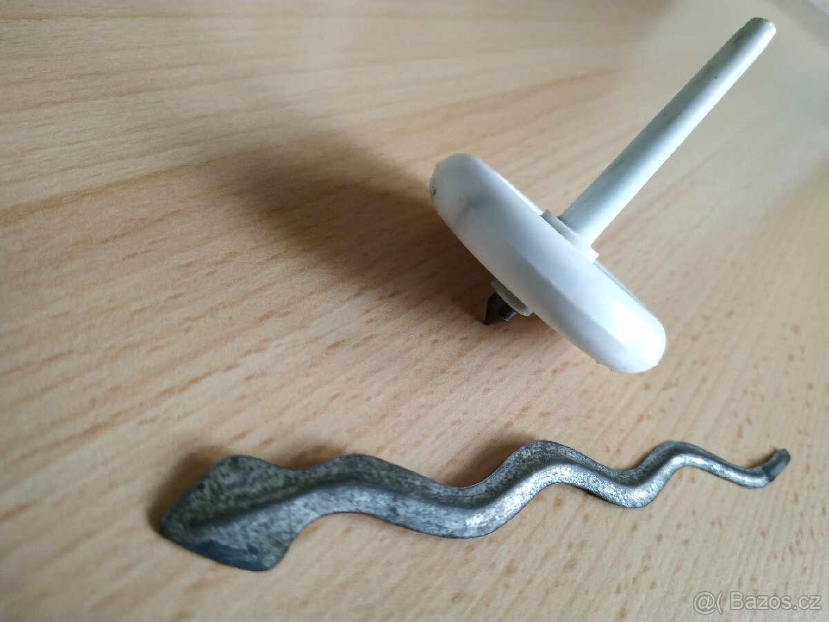 Retro hračka had - čamrda - 2