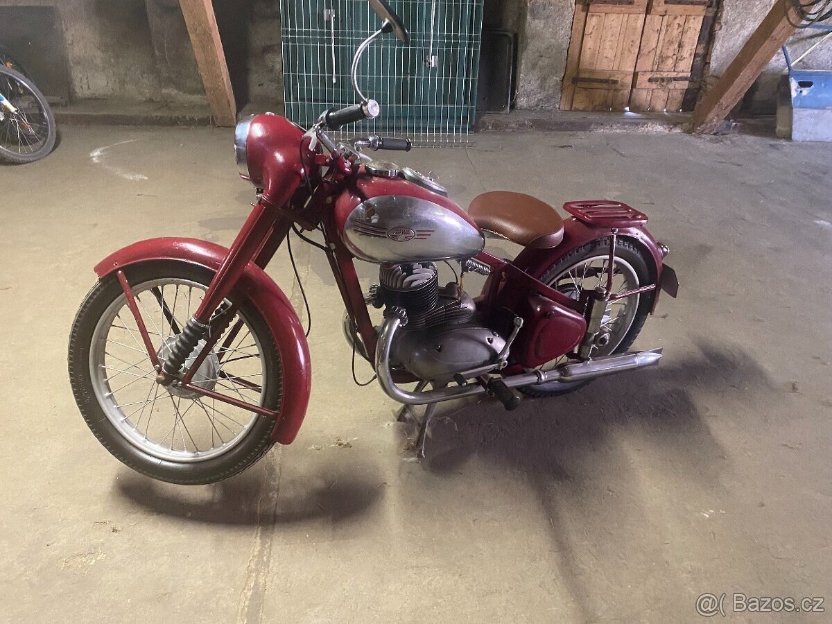 Jawa 250 Pérák - 2