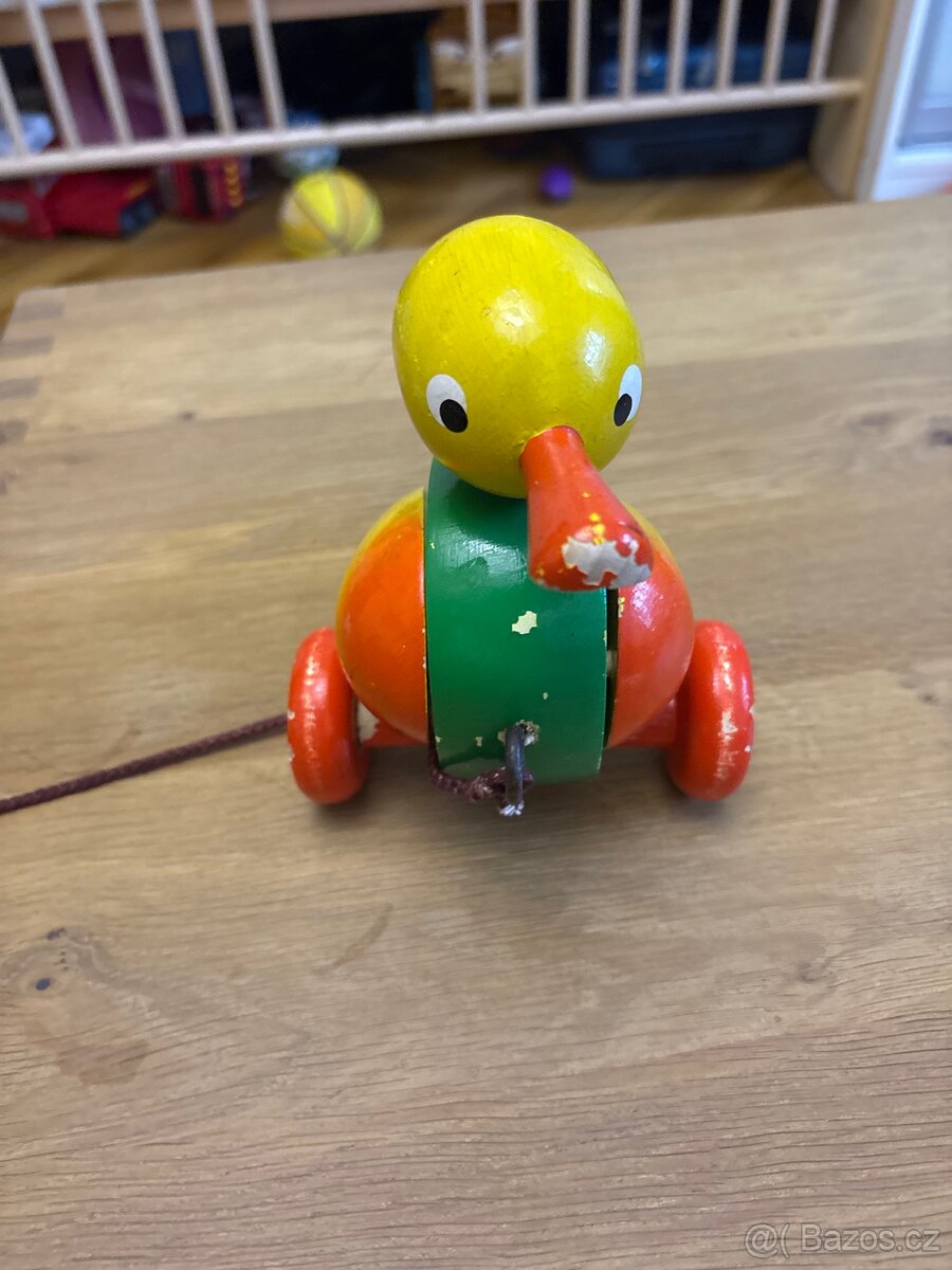 Tahaci retro kacena drevena - 2