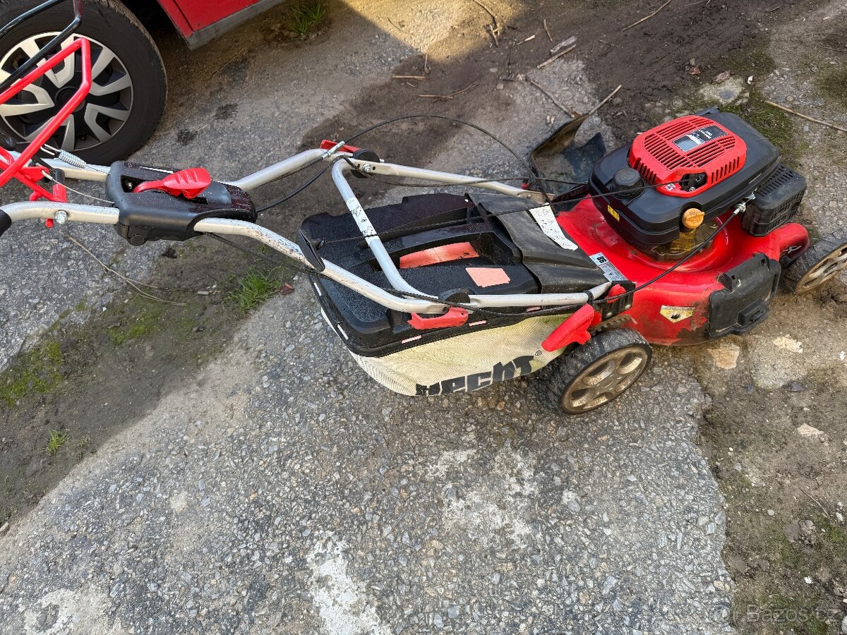 Sekačka Hecht s pojezdem - 2