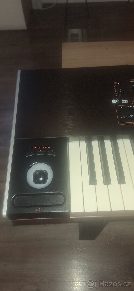 Prodám Korg pa4 x - 2