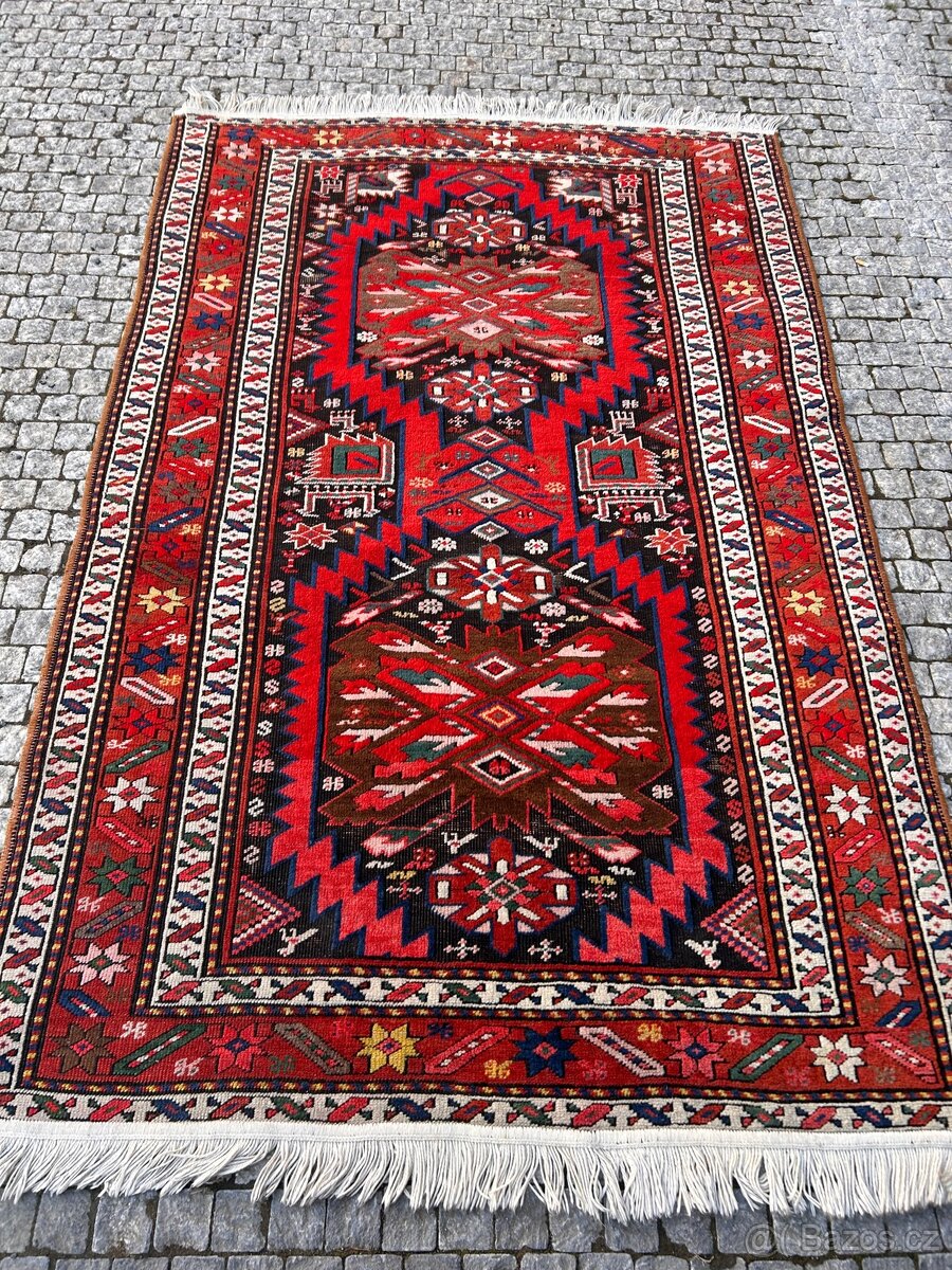 Koberec vlněný starý - 2