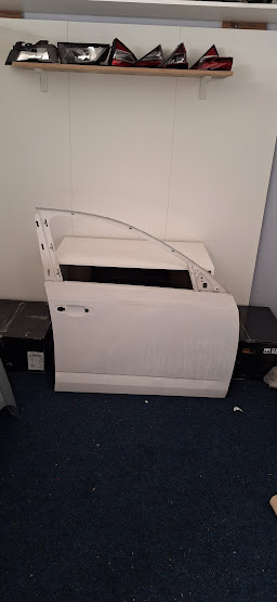 Pp-dveře octavia 3-mám více barev - 2