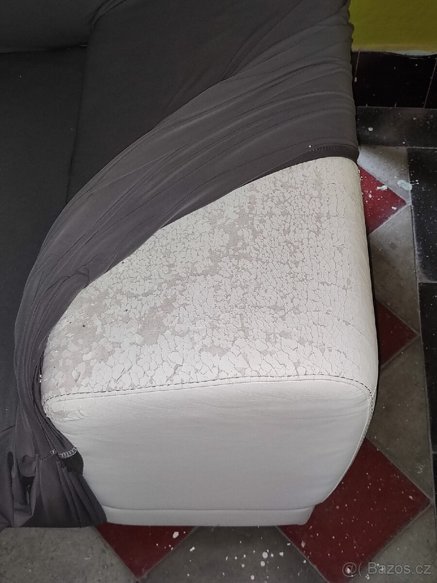 Daruji gauč a taburet a rum. - 2