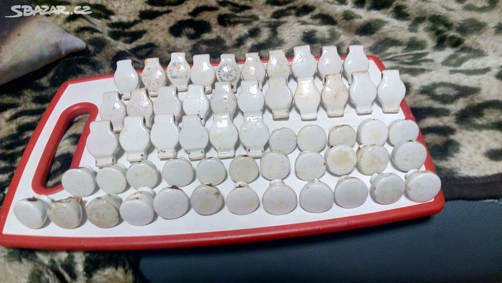 Staré porcelánové víčka - 2