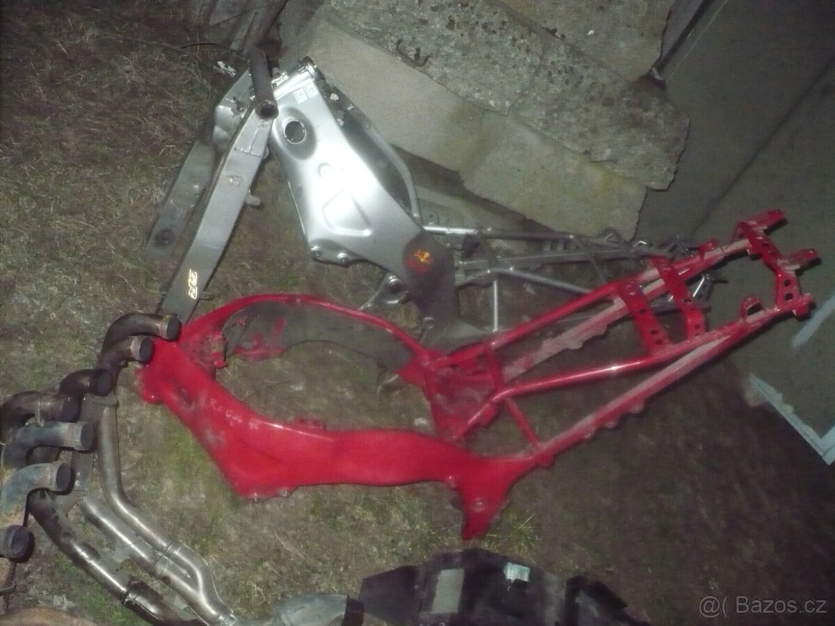 suzuki RF 600/900 r. 94-96 díly - 2