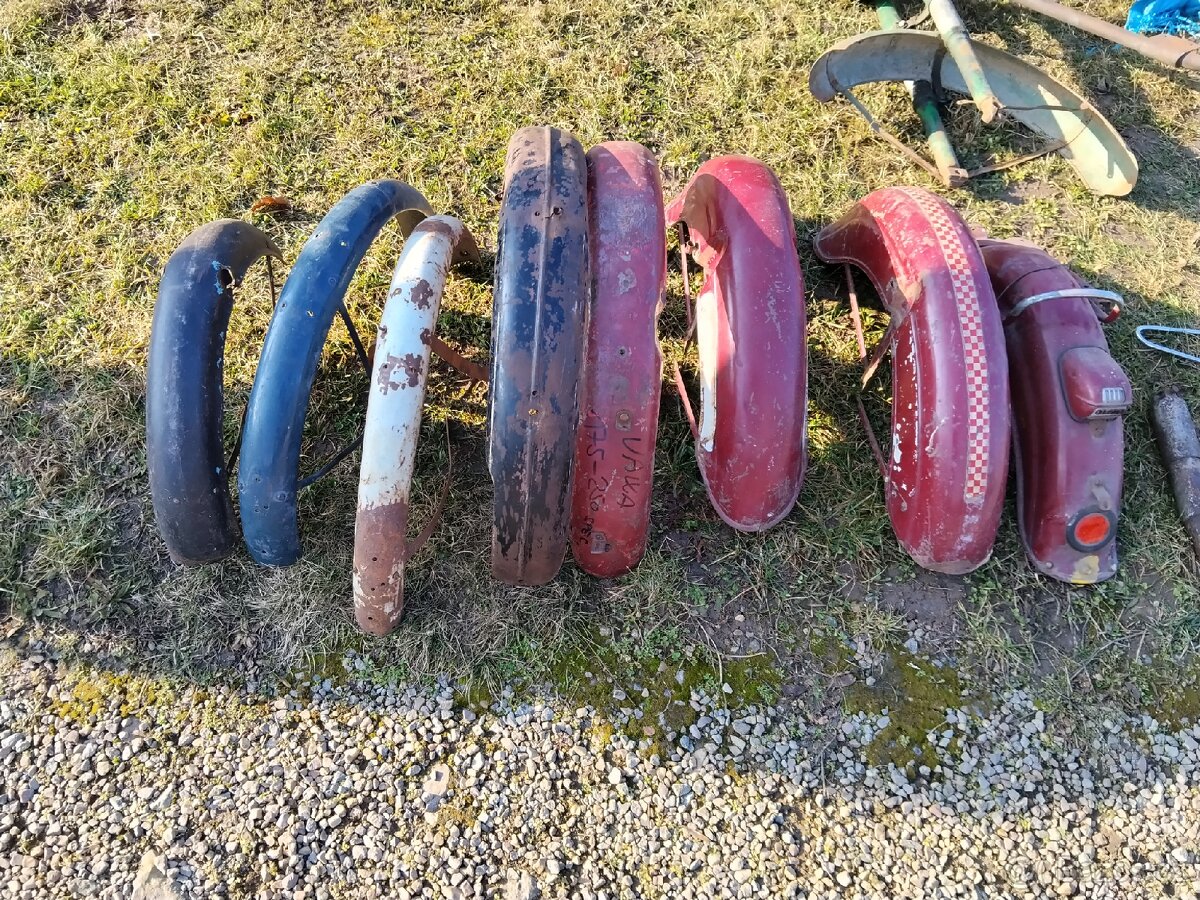 Blatníky Stadion,pulbuben Čz,b,t - 2