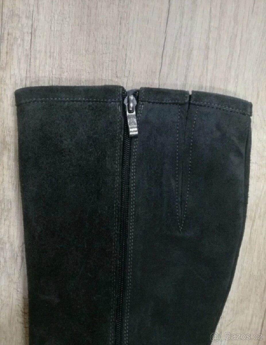 Kožené kozačky zn. Venezia - 2