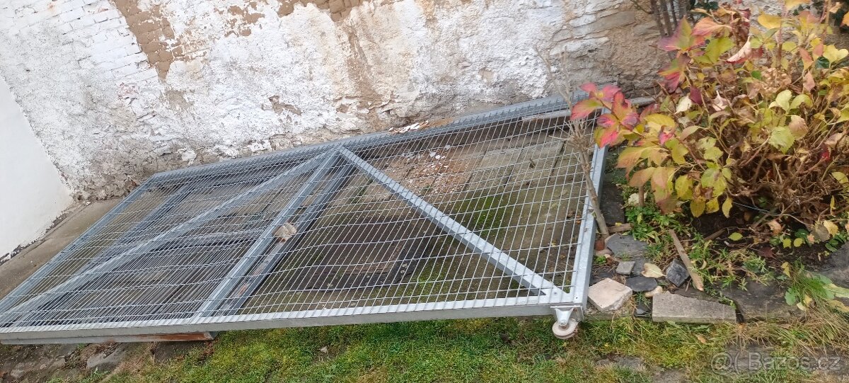 Pozinkovaný 3D plot - 2