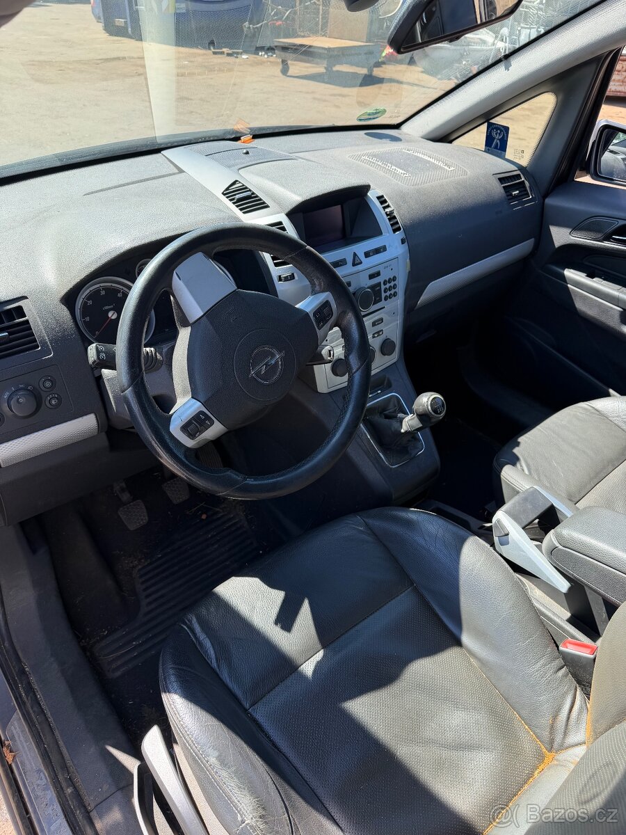 Opel Zafira 1.9 110kw na ND - 2