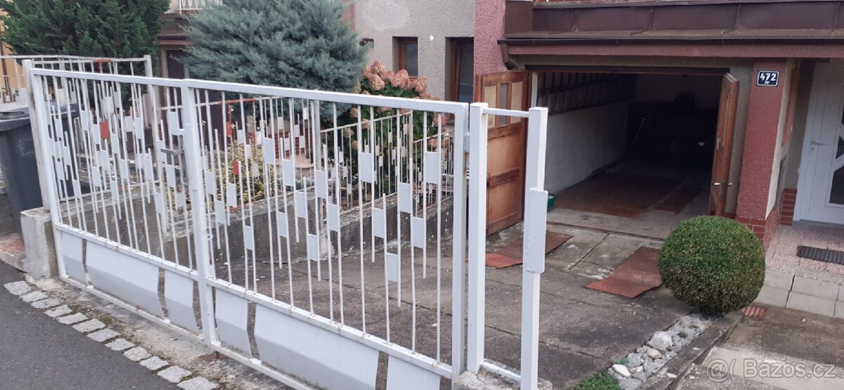 PRONAJMU GARAZ V KLATOVECH LIPOVA UL - 2