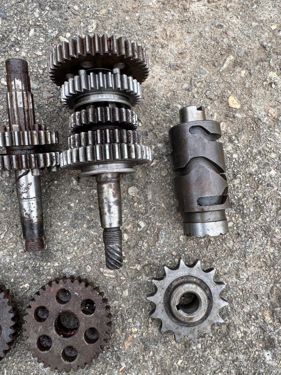 Jawa 90 převodovka - 2