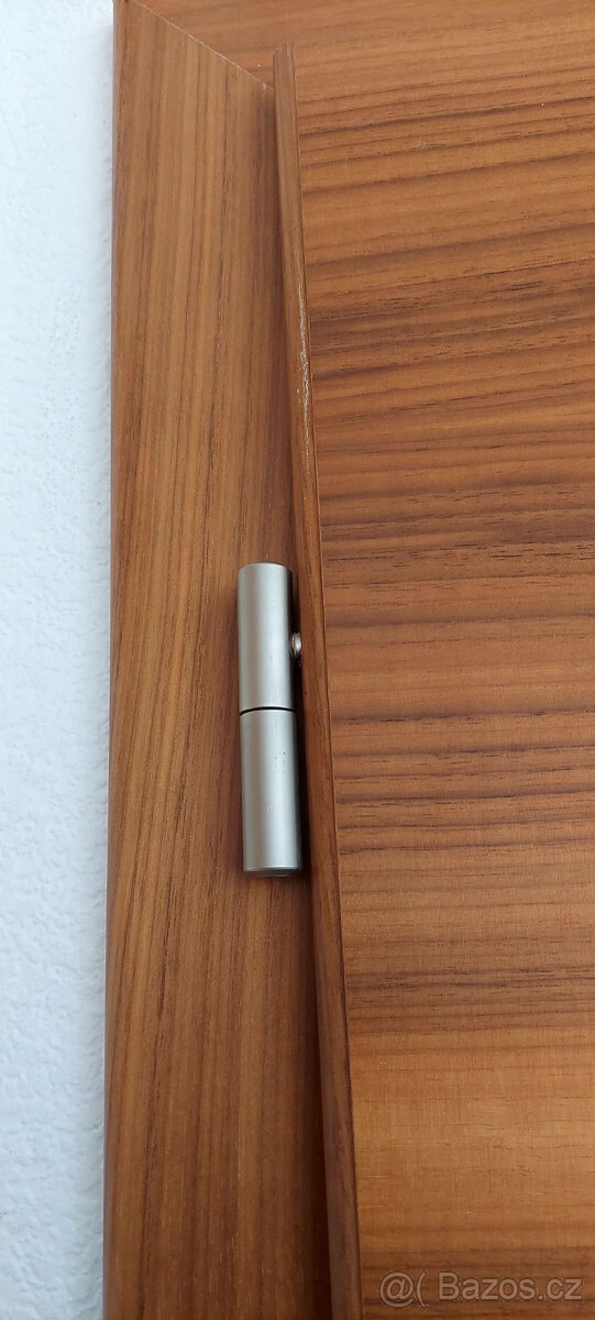 Zárubeň SAPELI 60/197/7-10 Levá - dýha ořech Evropský - 2