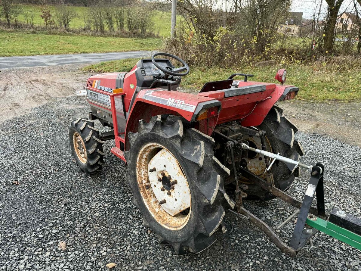 JAPONSKÝ MALOTRAKTOR MITSUBISHI MT21D +VYVÁŽEČKA - 2