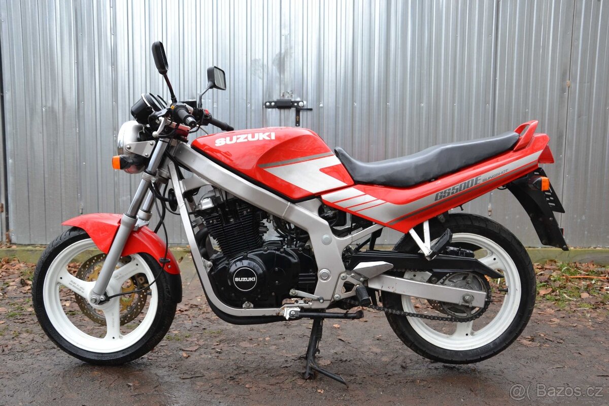Suzuki GS 500E Slingshot - 2