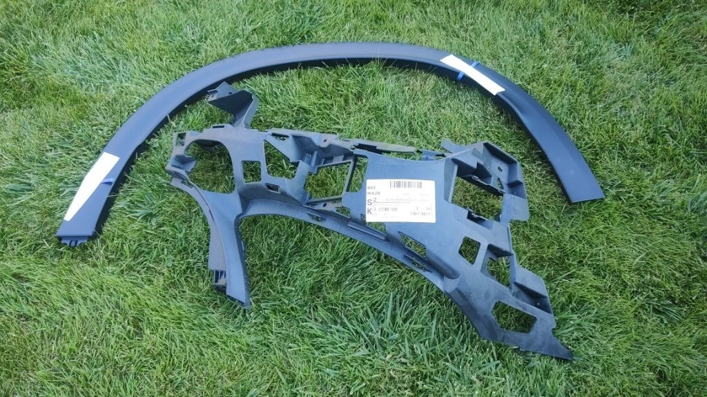 Mercedes E W213 - drziak naraznik Mercedes EQE - lem - 2