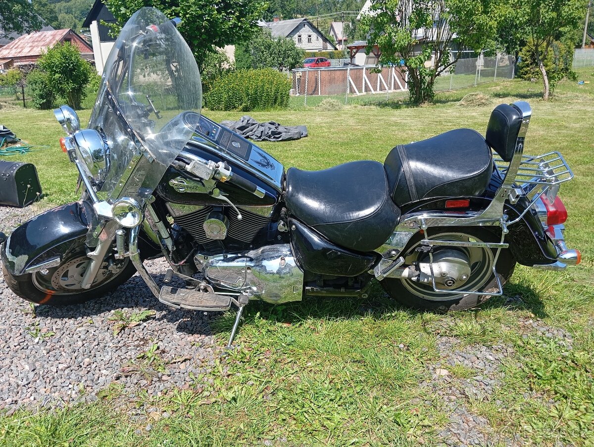 Suzuki VL 1500 LC Intruder(2004) - 2