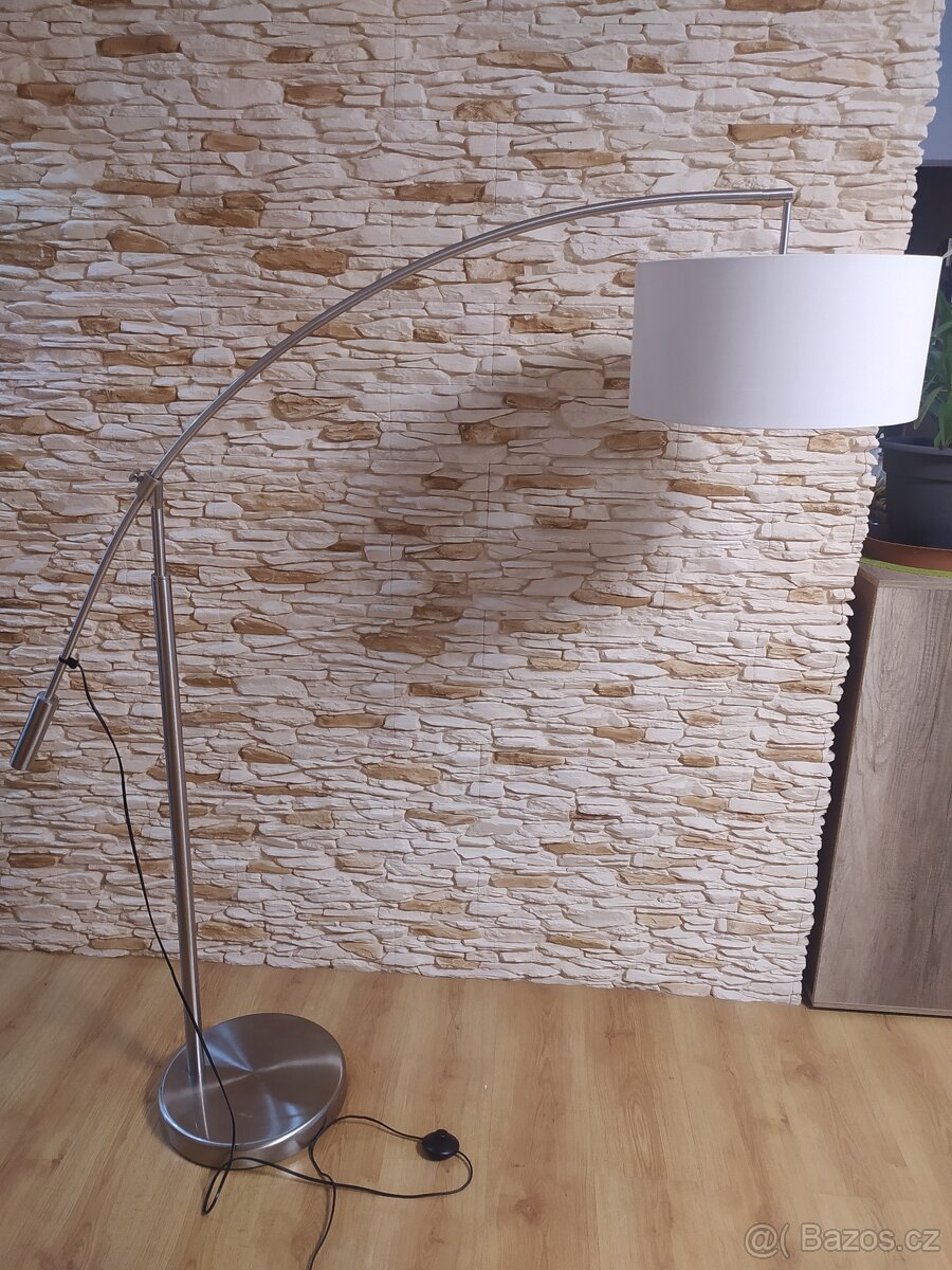 MODERNÍ LAMPA IKEA - 2