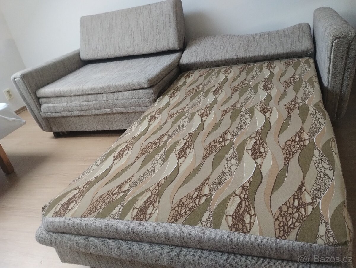 Rozkládací gauč - 2
