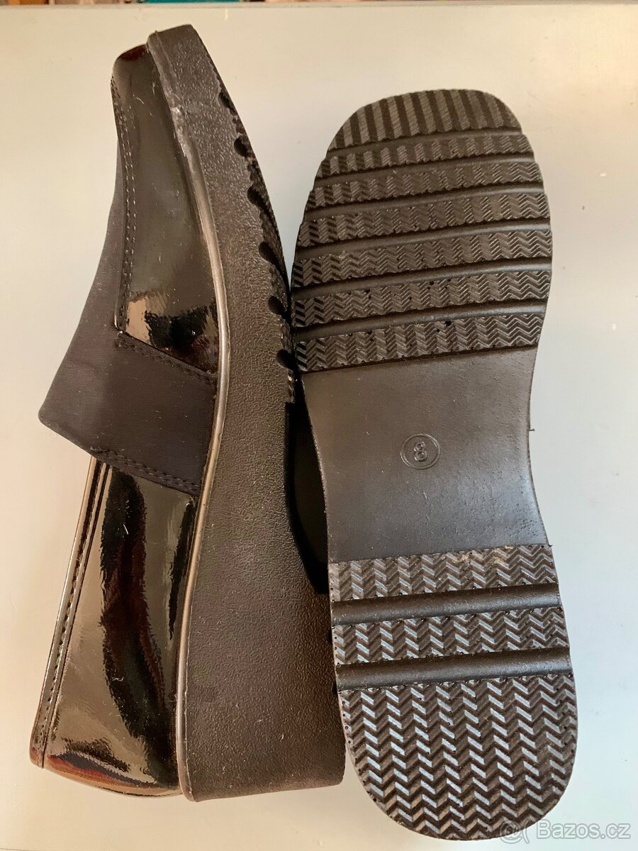 Nové černé polobotky - 2