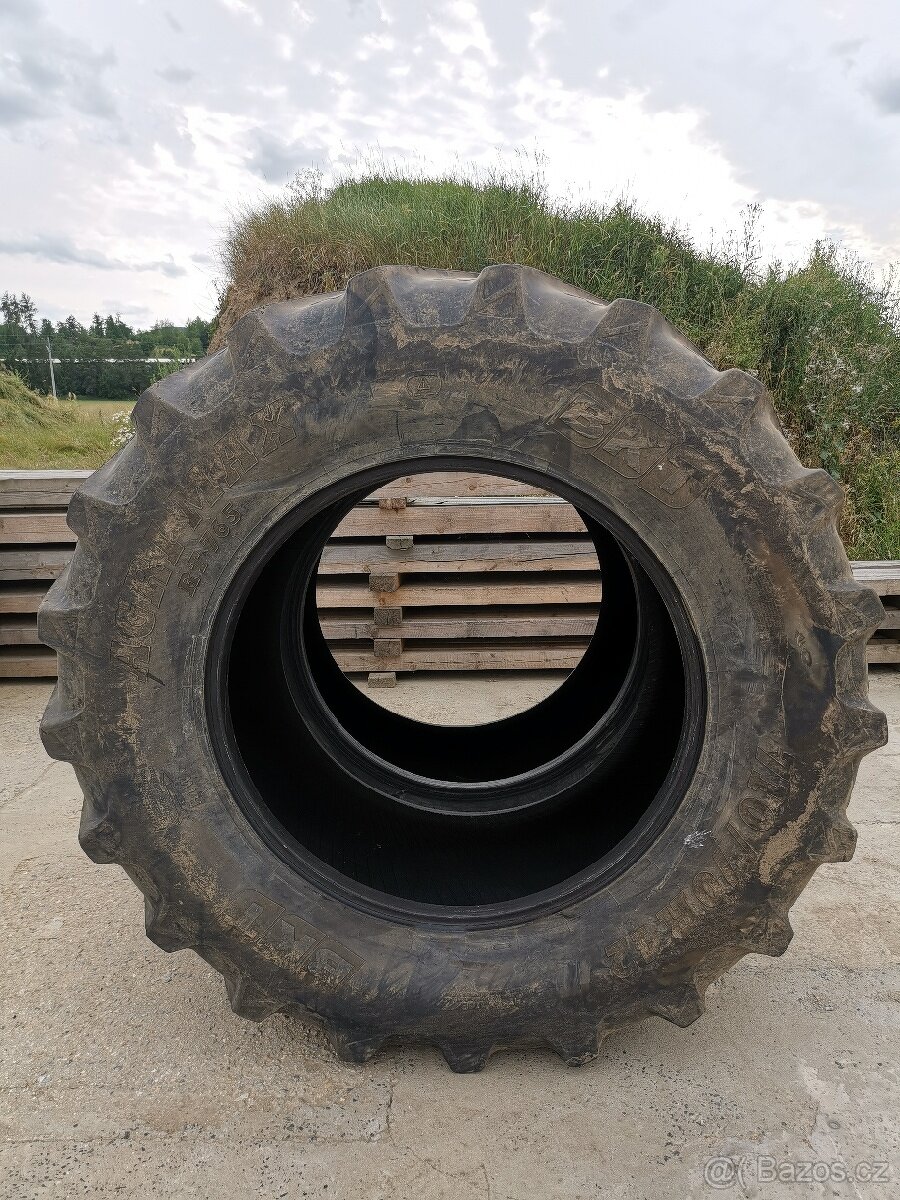 710/70 R42 BKT Agrimax RT765 173A8/173B, - 2