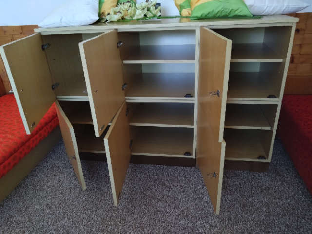 skřínky univezál - 2