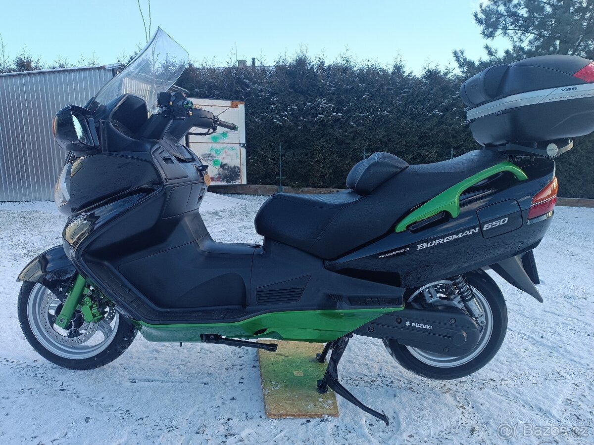 Suzuki Burgman 650. Zamluveno do 31.3 - 2