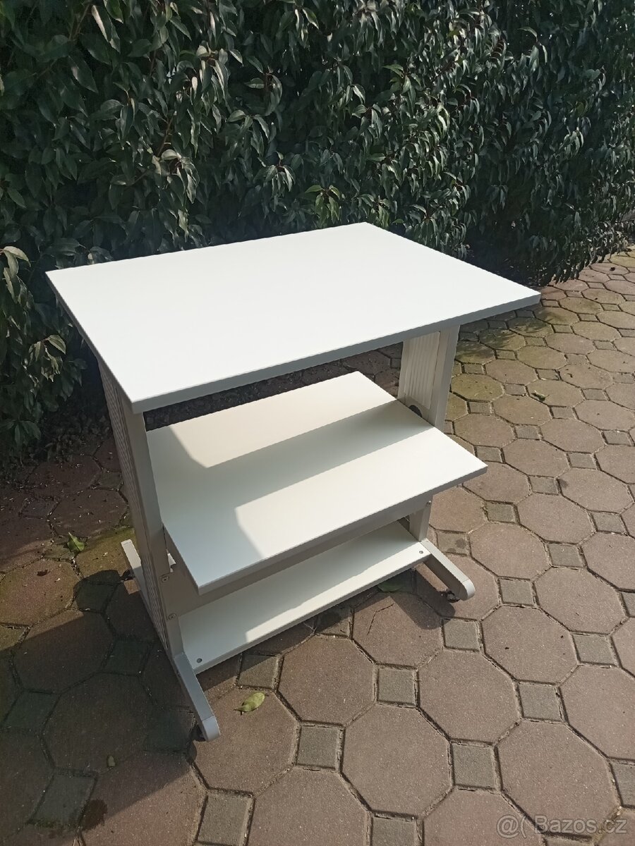 PC stolek - 2