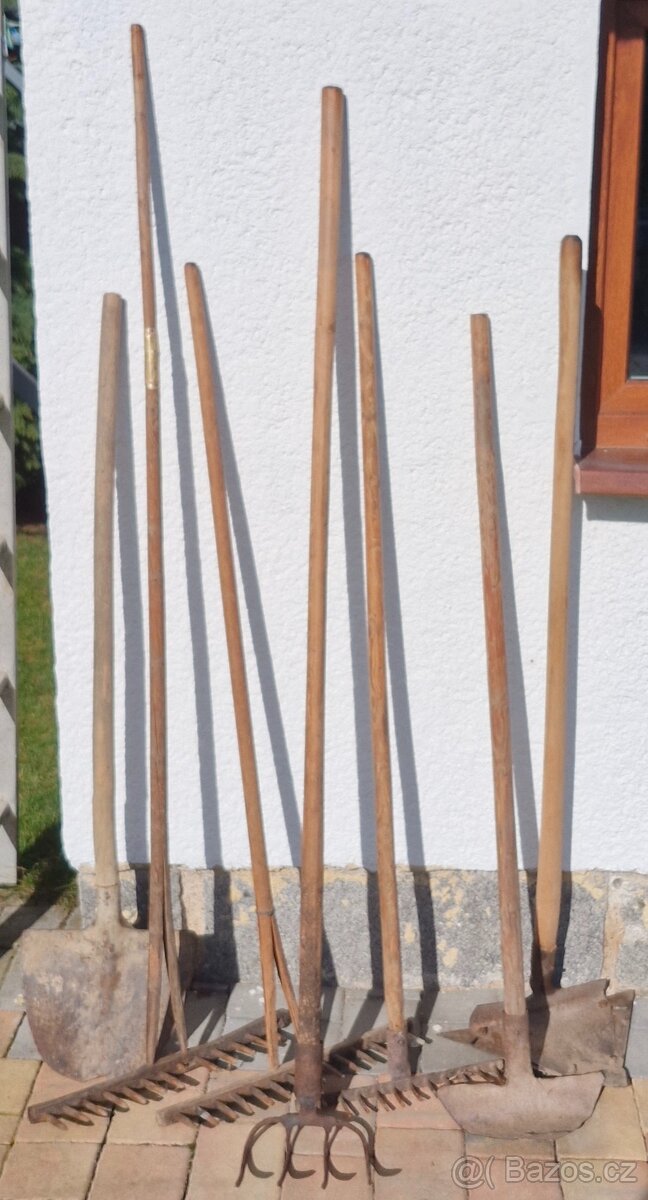 Zahradní nářadí - 2
