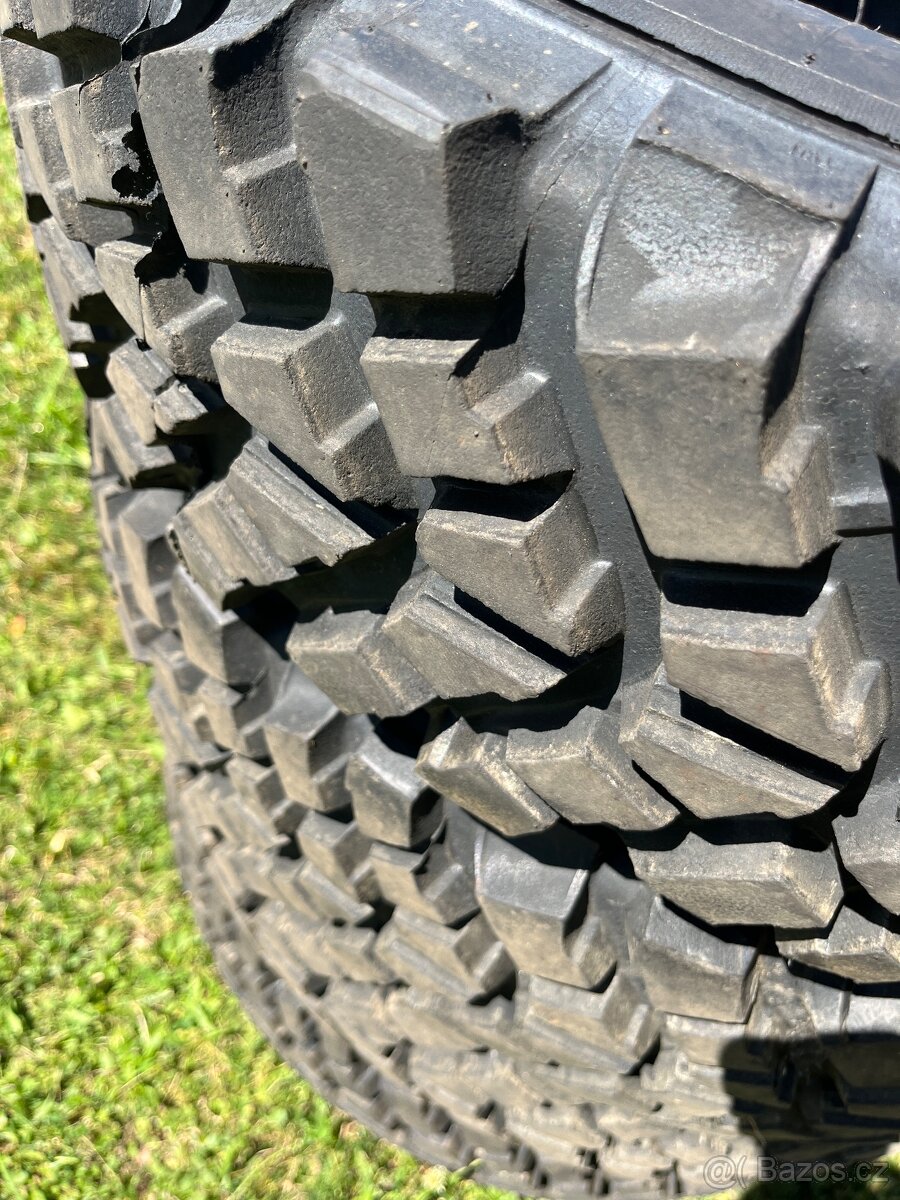 Offroad pneu 205/80 r16