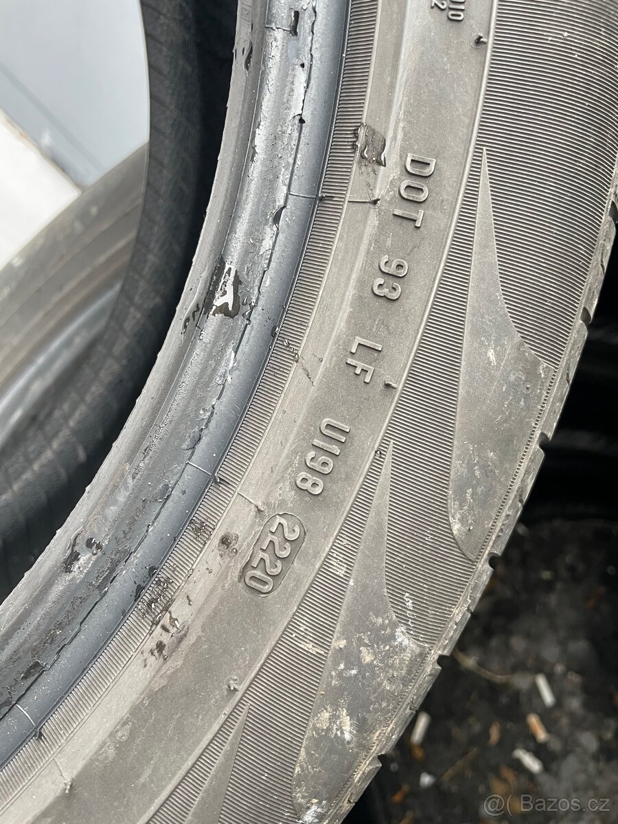 235/50 r19 pneu - 2