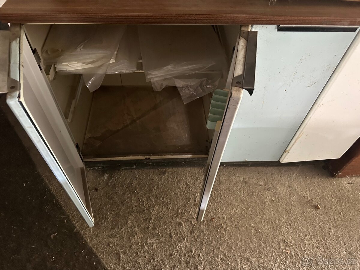 SMALTOVANÉ -PLECHOVÉ - RETRO SKŘÍŇKY-KUCHYŇSKÉ - 2