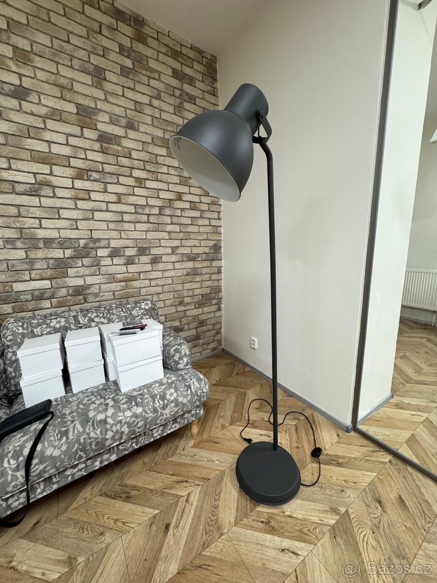 Stojací lampa – industriální styl, antracitová - 2