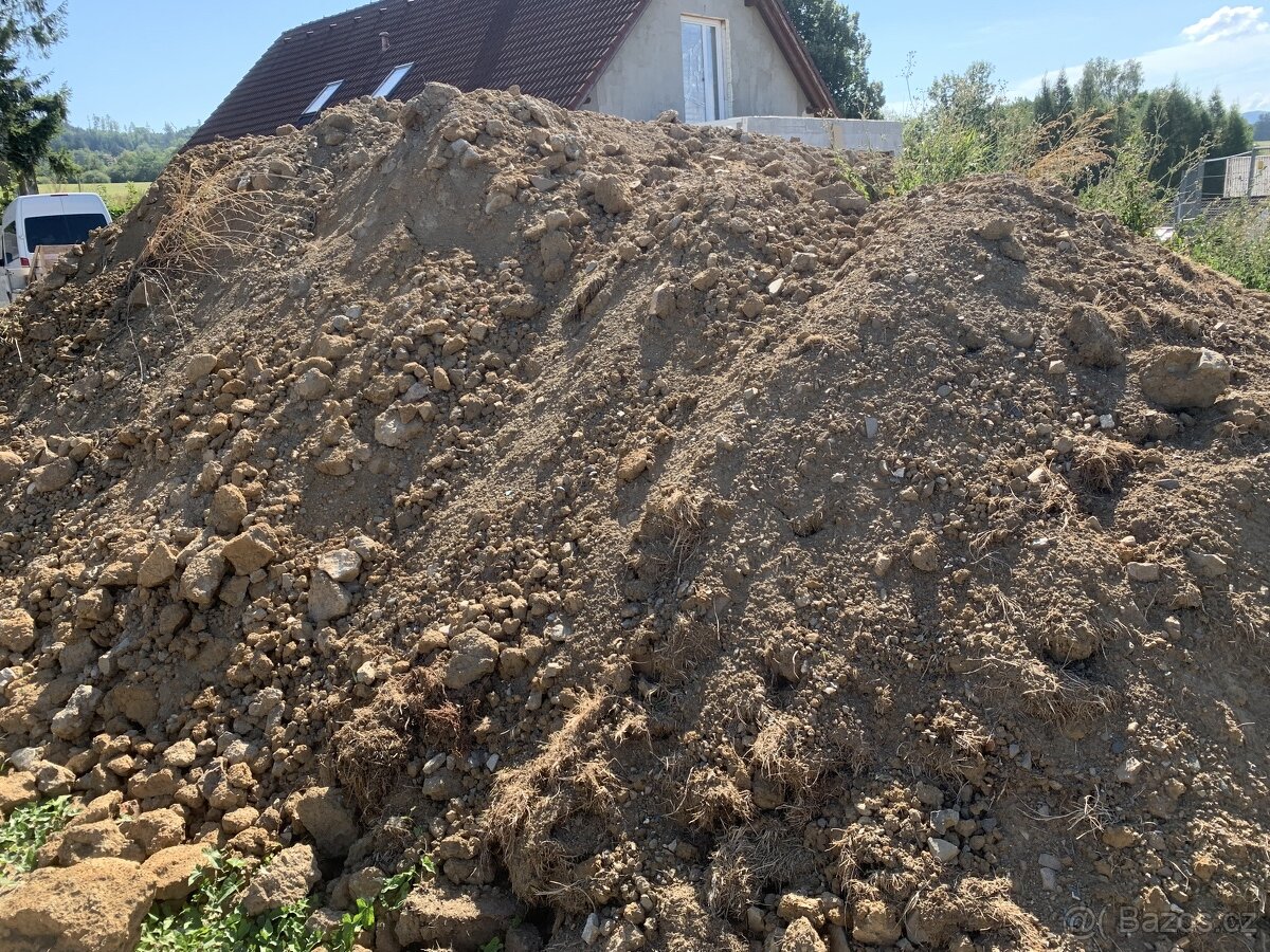 Zemina za odvoz,Cca 50 m3 - 2