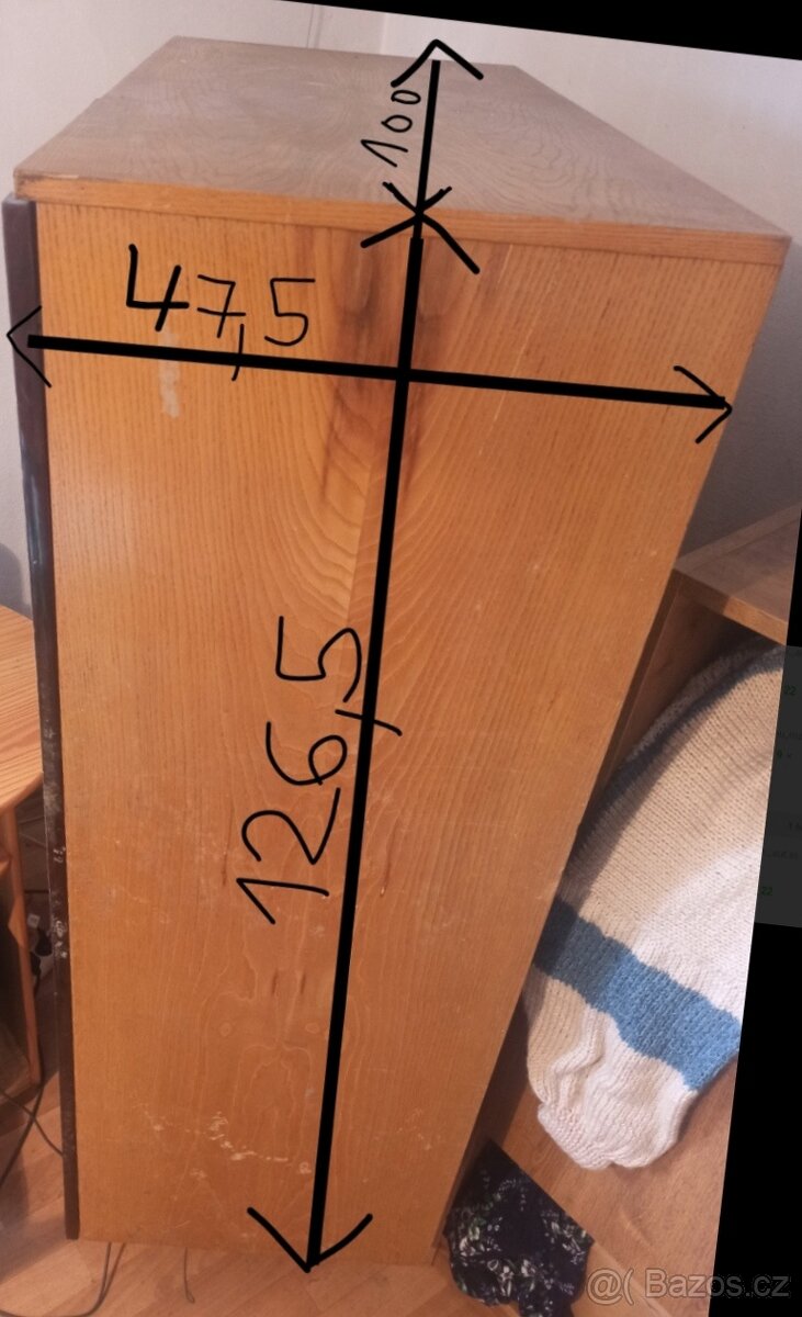 Dřevěné skříně - 2