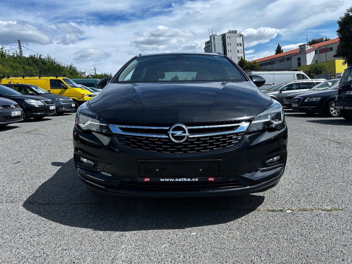 Opel Astra K kombi 2019, černá, 103.407 km - 2