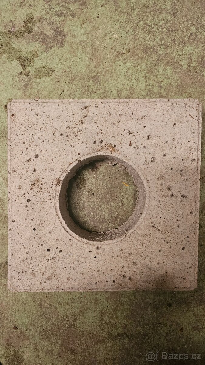 Litinový poklop - 2