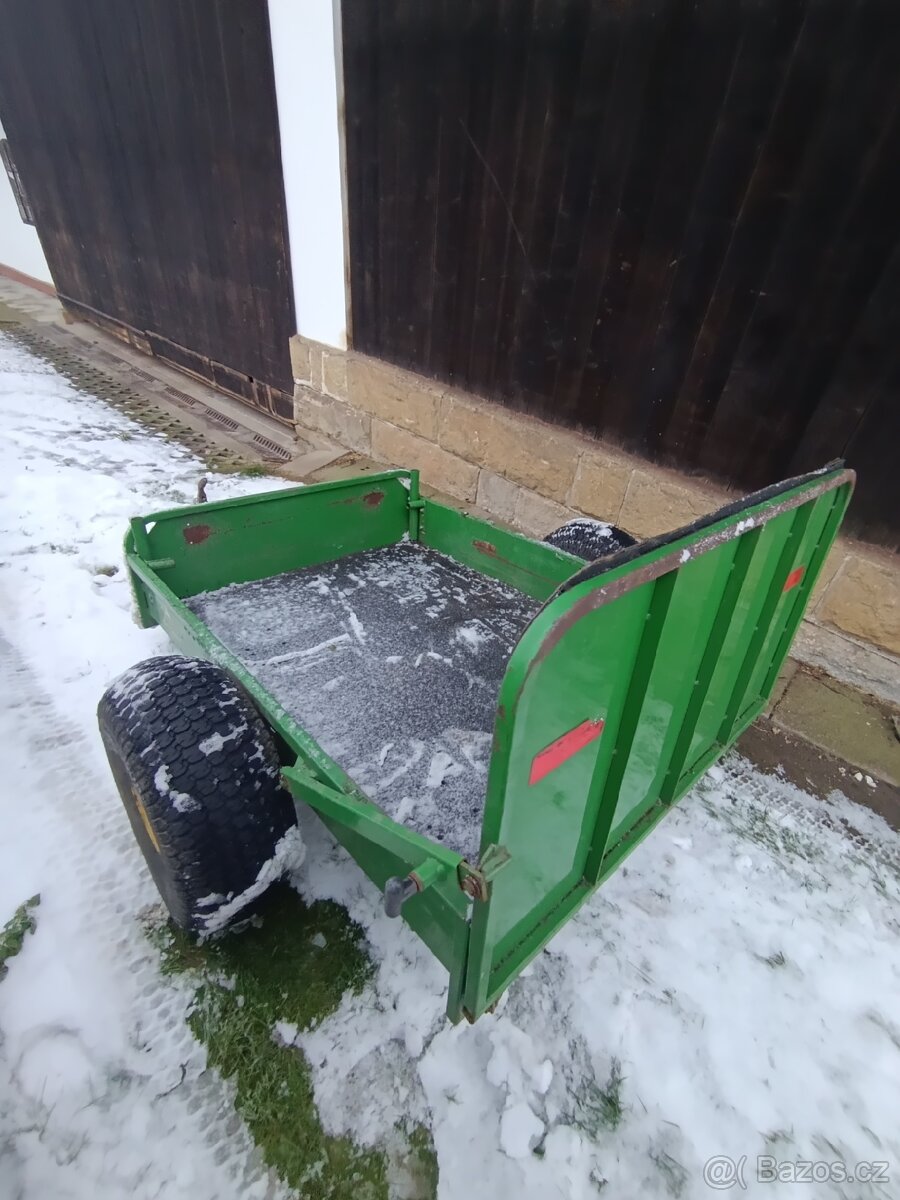 Přívěsný vozík za traktor/čtyřkolku/auto - 2