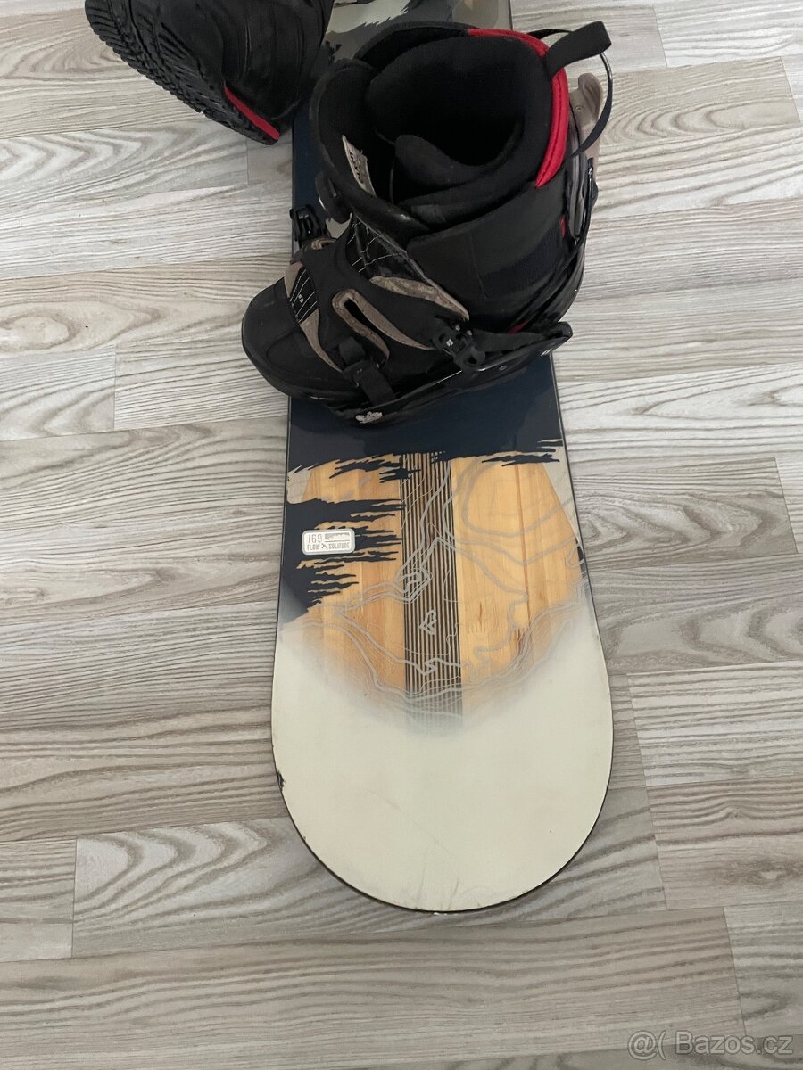 Snowboard 169 cm. Boty 43-43,5 - 2