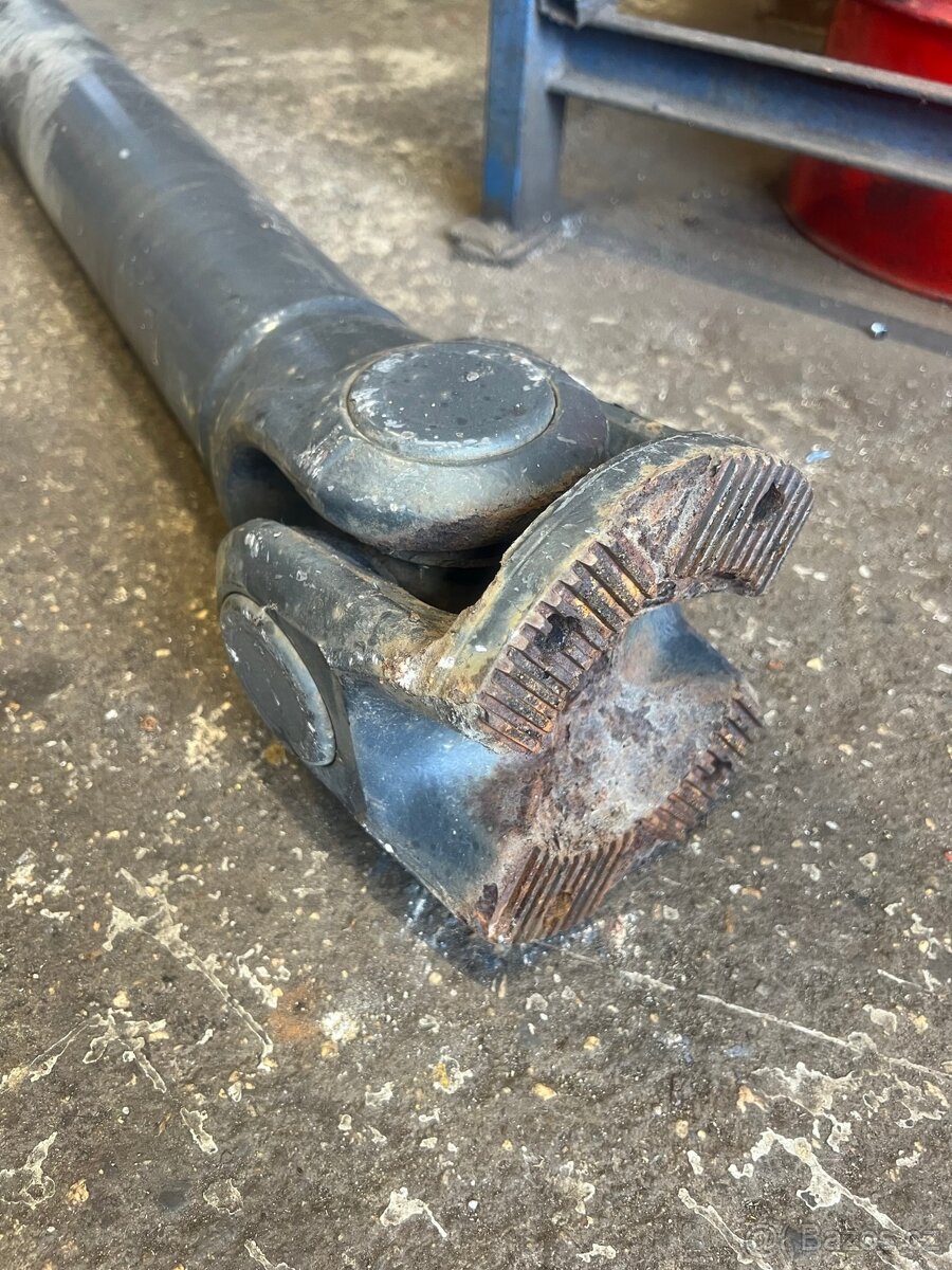 Kardanová hřídel A6574102802 - 2