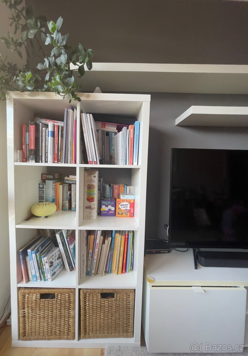 Obývací stěna - nábytek - 2