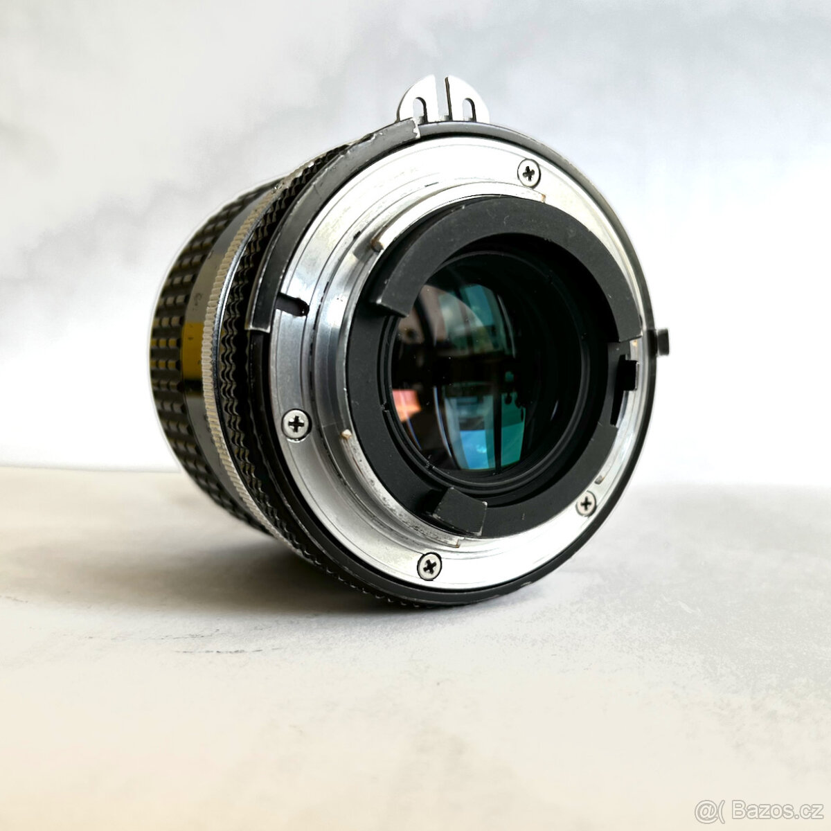 Nikkor MF 85mm f/2 Ai - 2