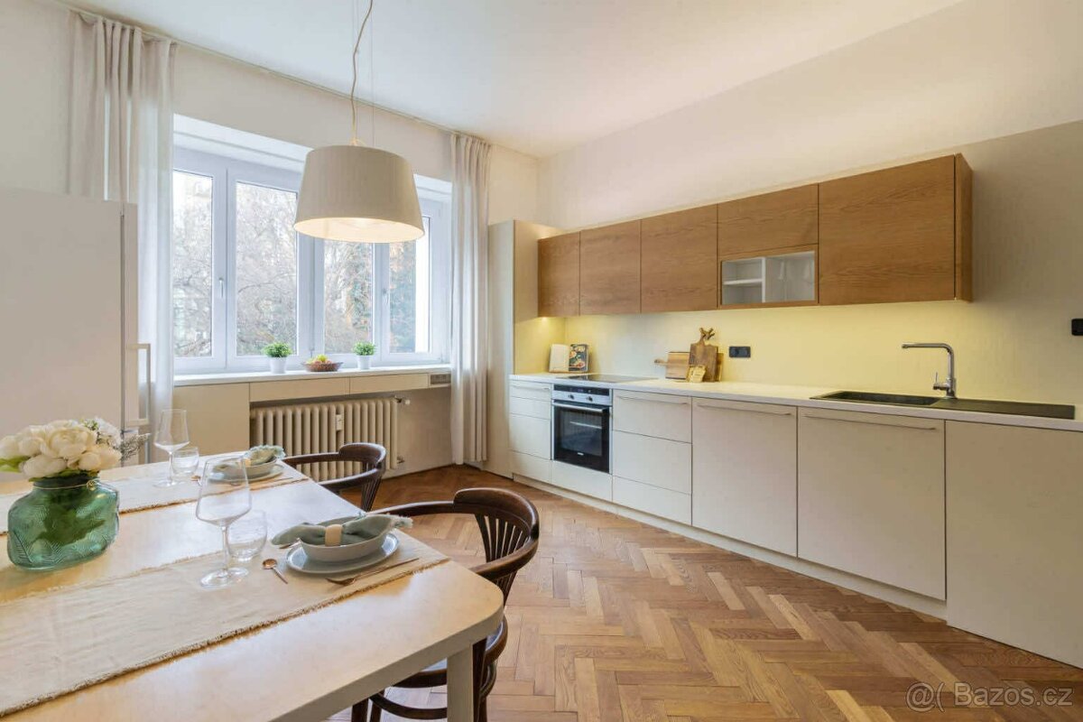 Kuchyňská linka (lamino, dýha) - 2